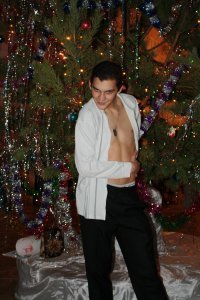 Антон Азанов