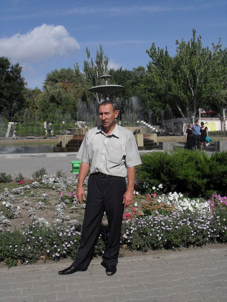 Борис Агутенков