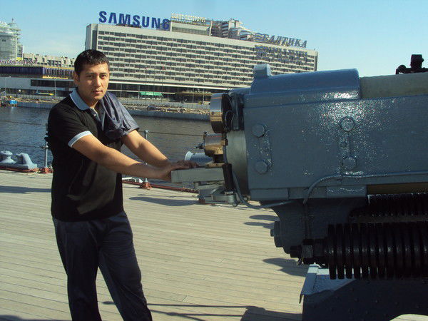 Алишер Шукуров