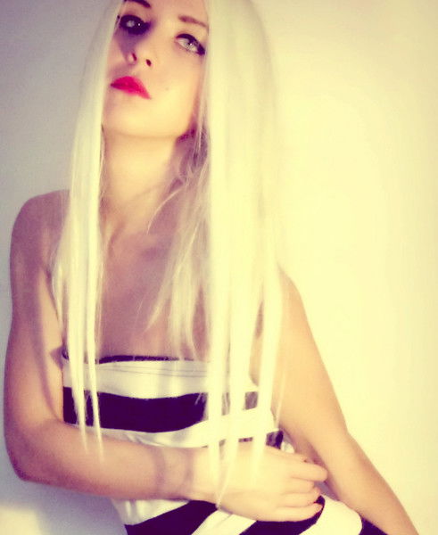 Аника Лещинская