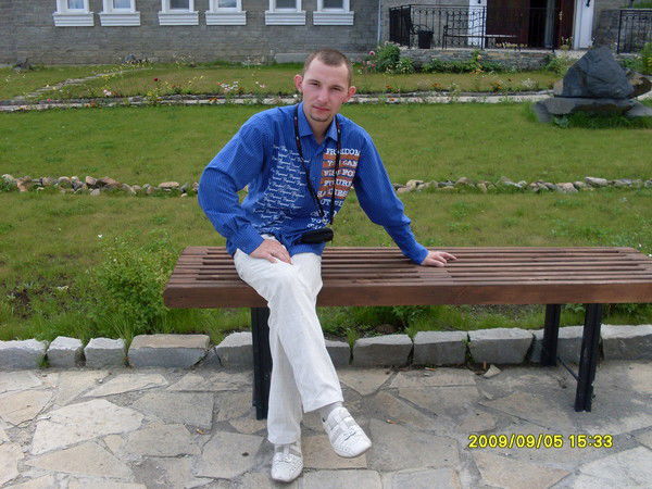 Олег Кузнецов