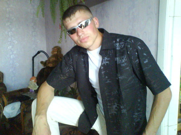 Денис Лапшин