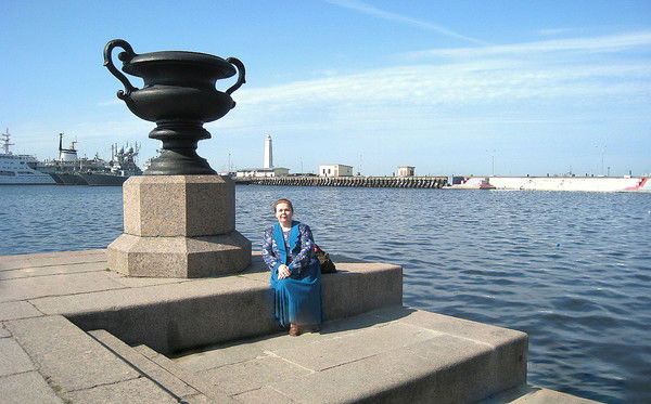 Галина Комарова