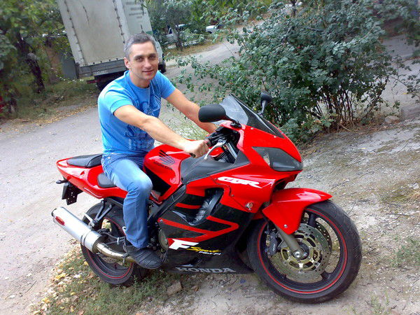 Александр Чернега