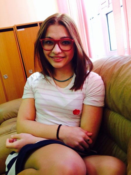 Аня Довголап