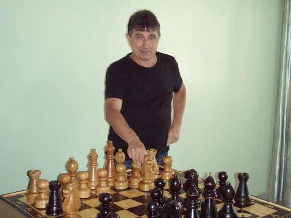 Валентин Иванов