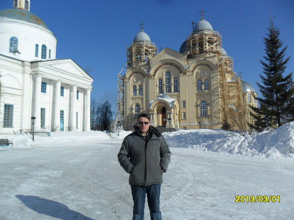 Владимир Харлов