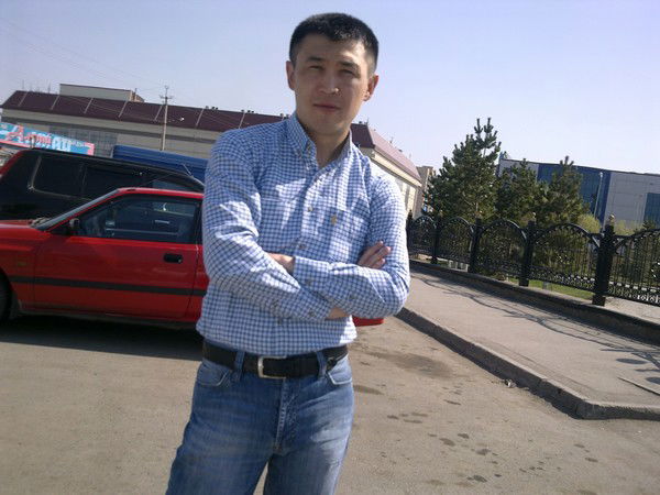 Данияр Умаров