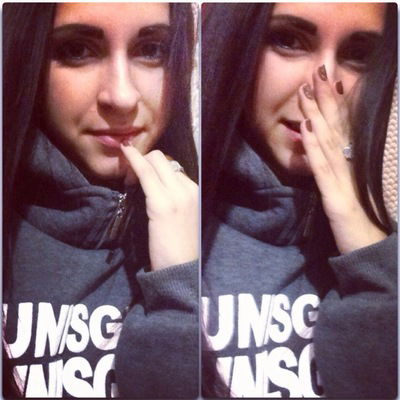 Аня Савинова