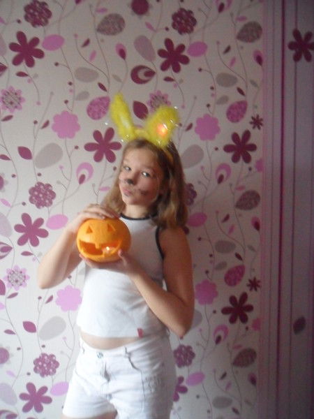 Юля Саксонова