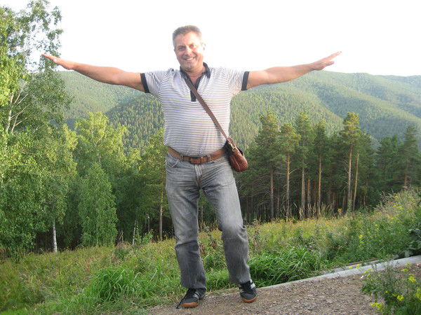 Александр Волков