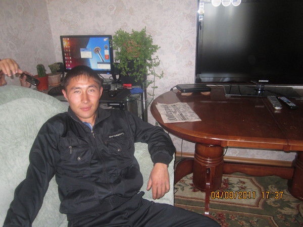 Асылхан Айсин