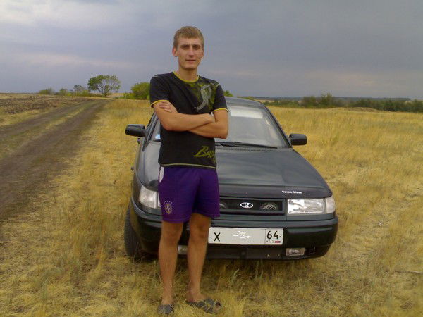 Денис Ушенин