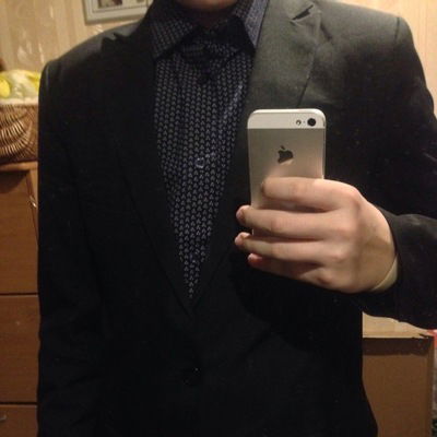 Антон Мирошниченко