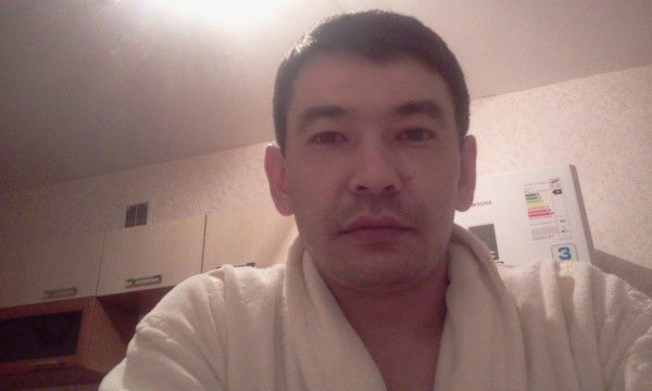 Алик Акажанов