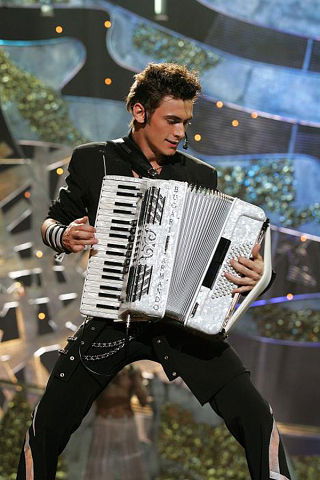 Антон Маркаров