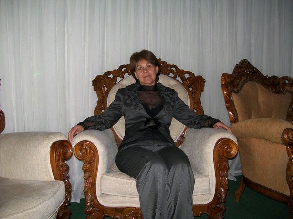 Елена Довгань