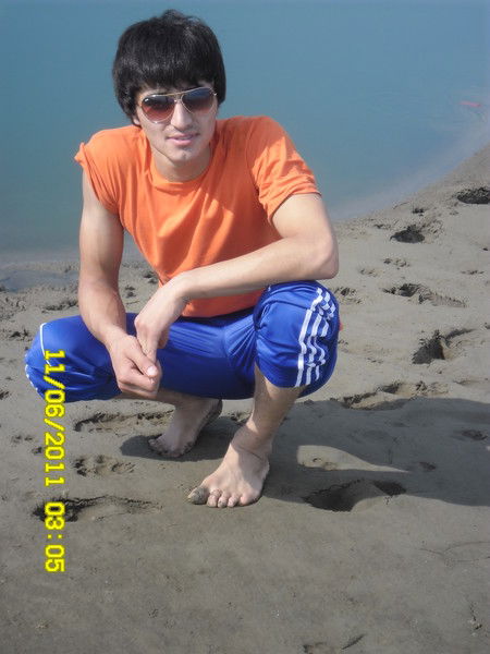 Фаррух Насрединов