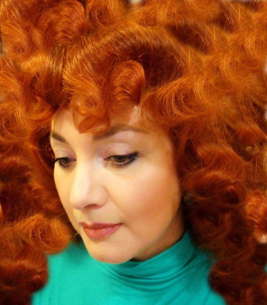 Лана Ростомова