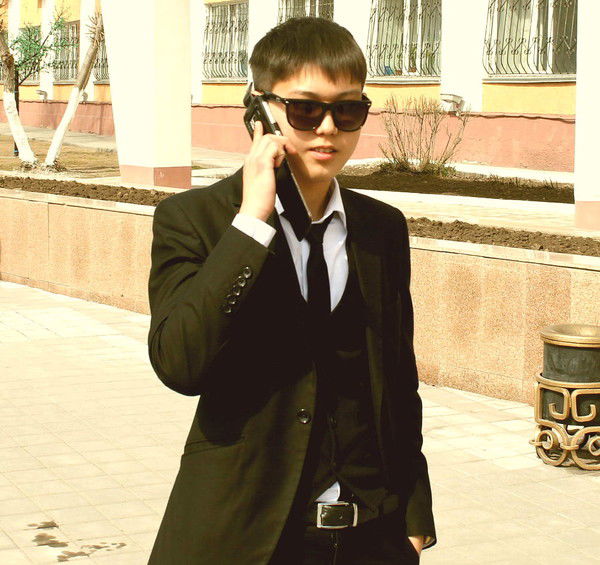 Нурали Закарин