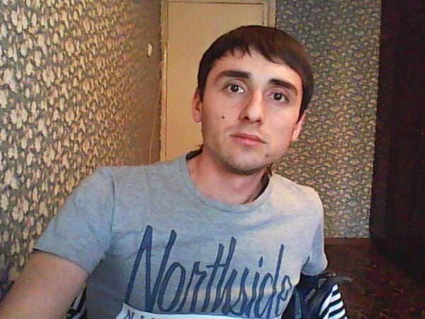 Александр Николов