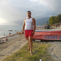 Леонид Лазарев