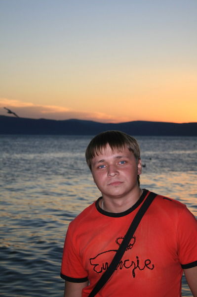 Игорь Николаев