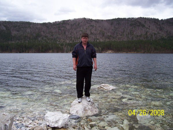 Андрей Романенко