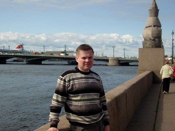 Макс Пугачев