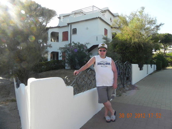 Неизвестно Неизвестно