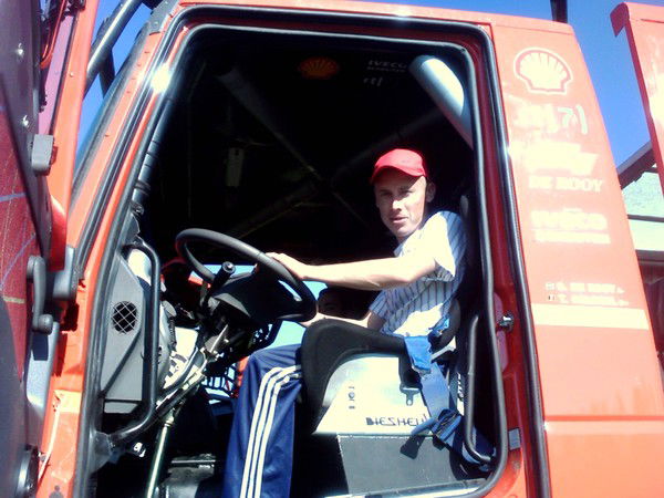 Олег Овчинников