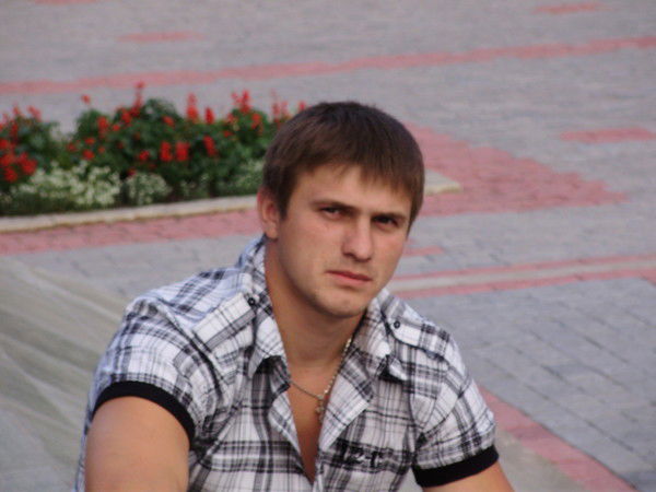 Дмитрий Маслов