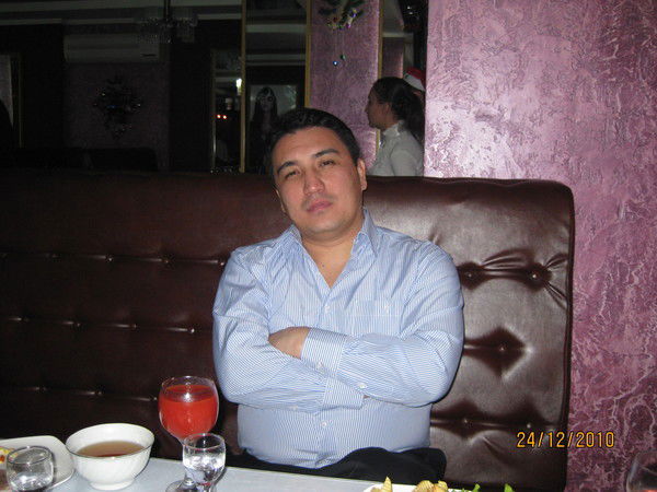 Нурхат Умирзаков