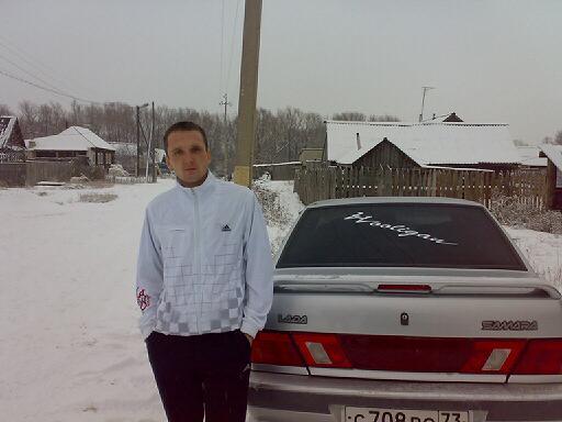 Виктор Мартынов