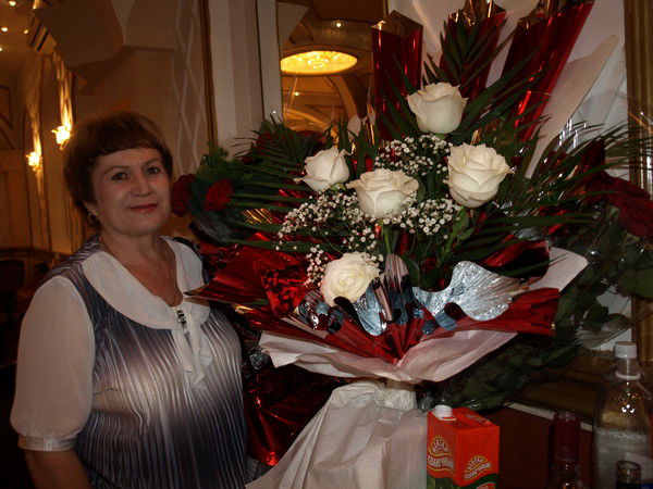 Елена Кувшинова