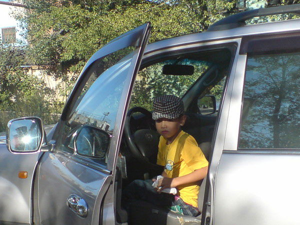 Аскар Сапариев