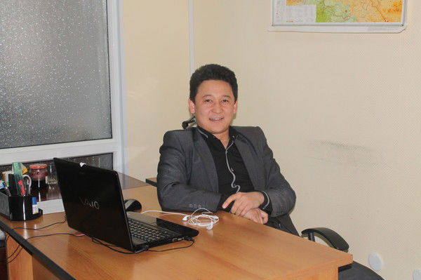 Cултан Эшнaзaров