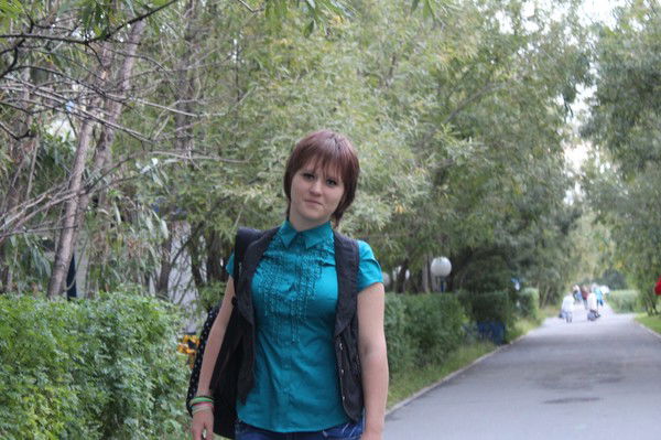 Оленька Бузуверова