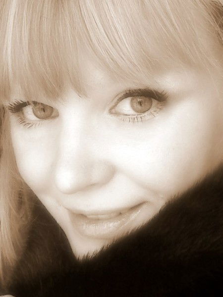 Юля Ермолова