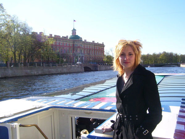 Даша Сверкалова