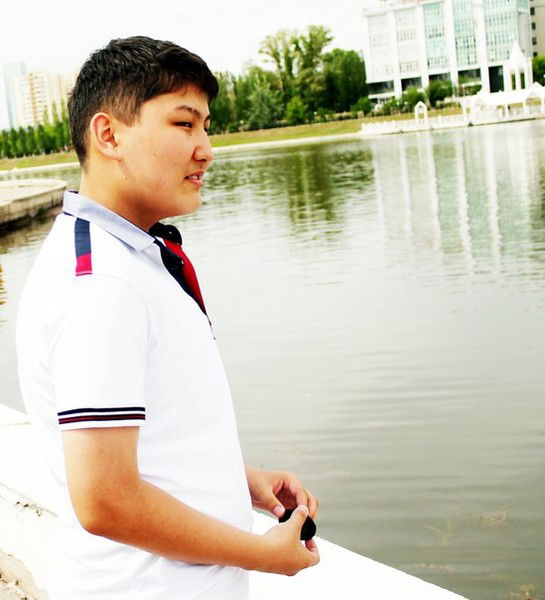 Алибек Аханов