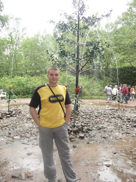 Илья Комаров