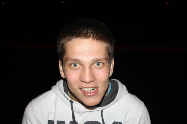 Олег Комаров