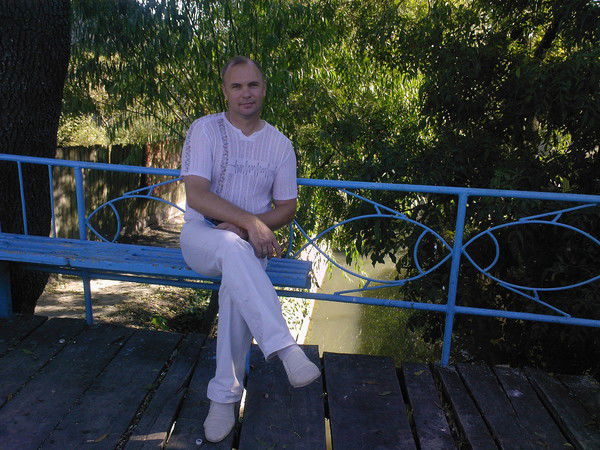 Анатолий Унгаров