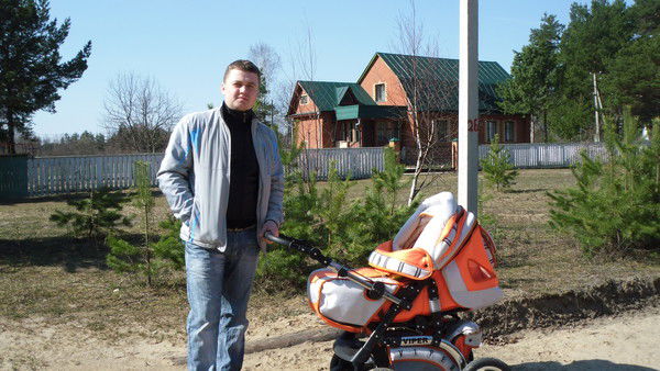 Виталий Серов