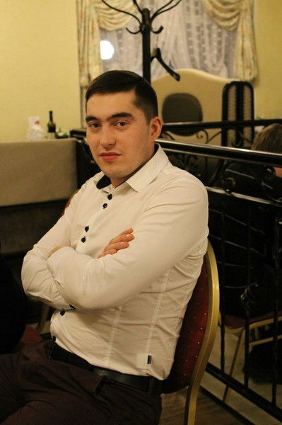 Айнур Закиев