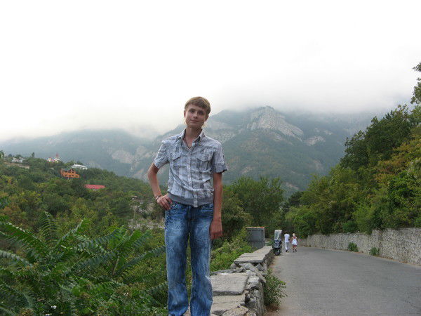 Слава Славутич