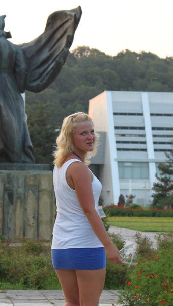 Оленька Захарова