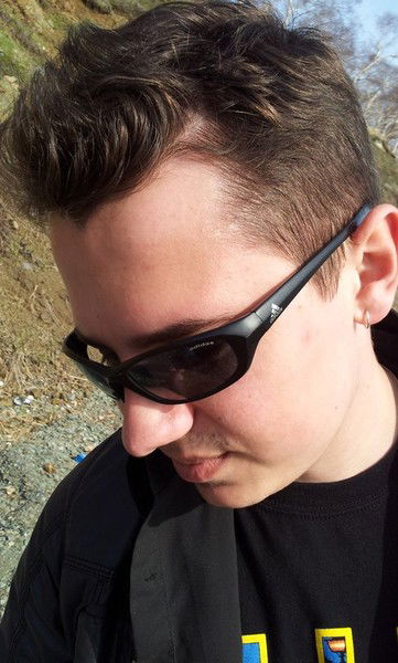 Влад Андреев