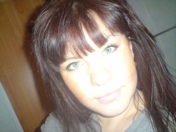 Анюта Попова